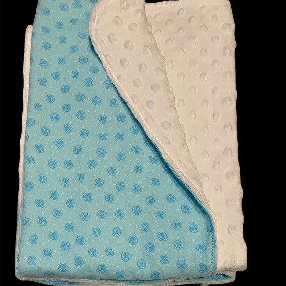 ADORABLE💙🦒BRAND NEW💙🦒handmade baby blanket - Picture 3 of 4